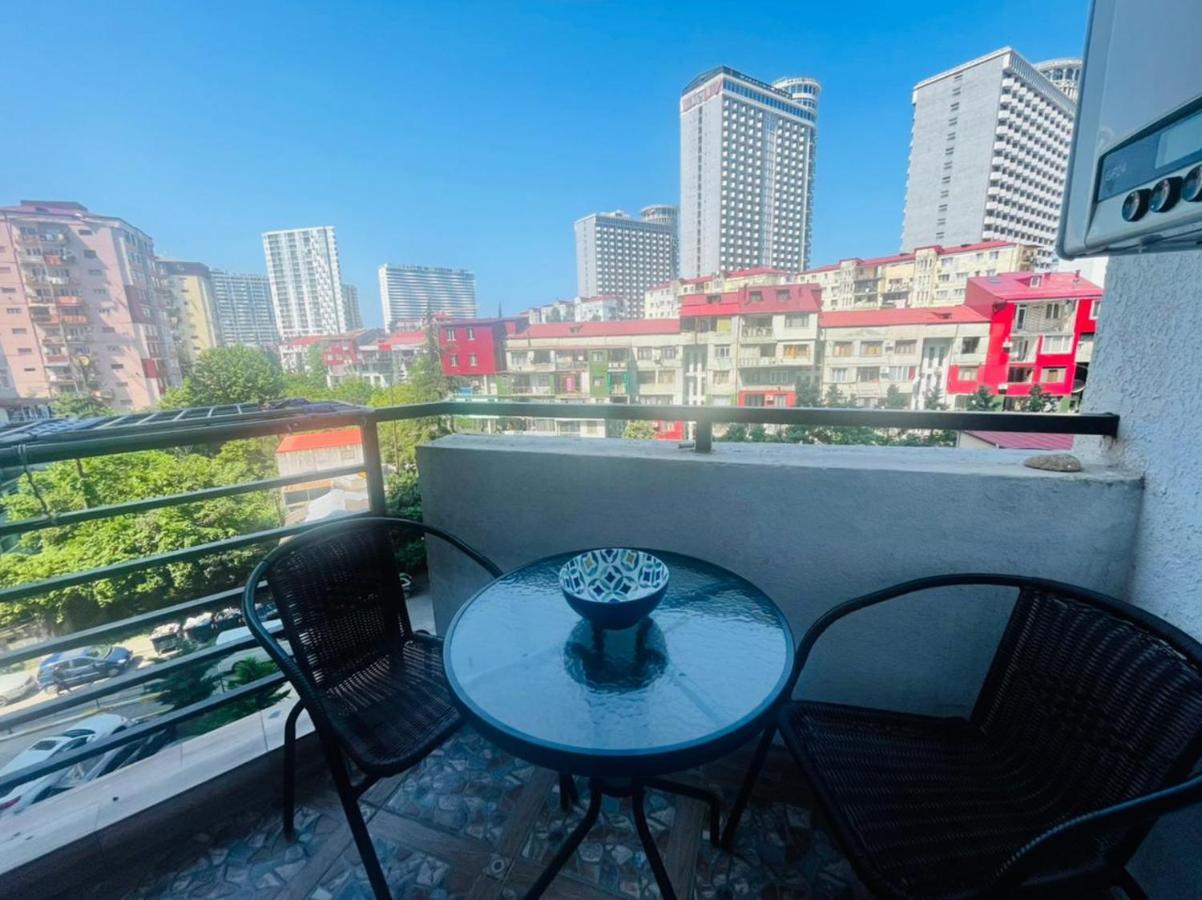 Sunny Mood Batumi Apartment Екстериор снимка